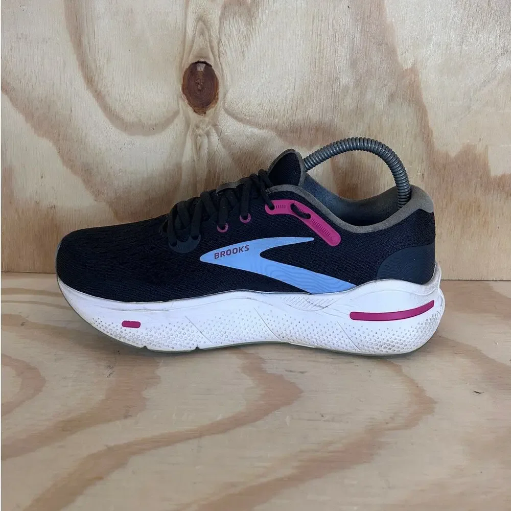 Brooks - Ghost Max - Running Shoes - Black - Women's - 8(B) - 1203951B082